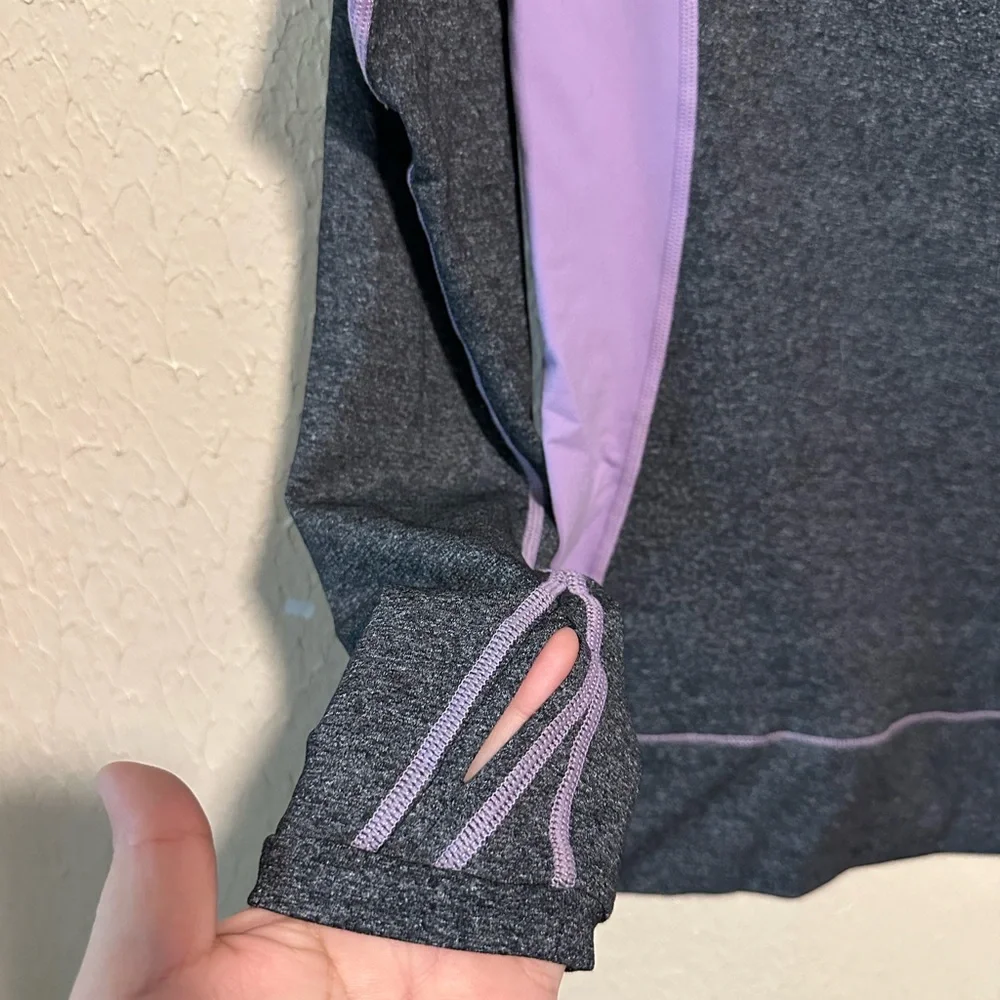 Lululemon Long Sleeve Top Size 6 Purple Grey‎ Thumb Holes
